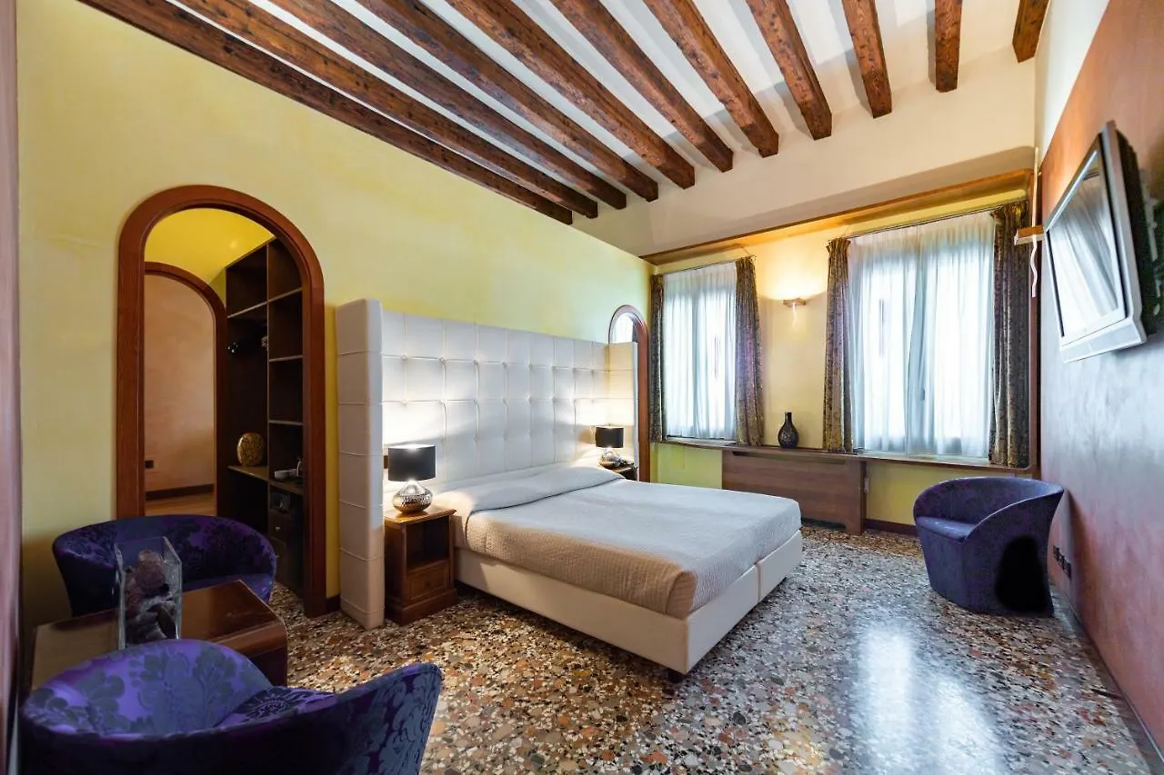 Abbazia De Luxe Bed & Breakfast Venice